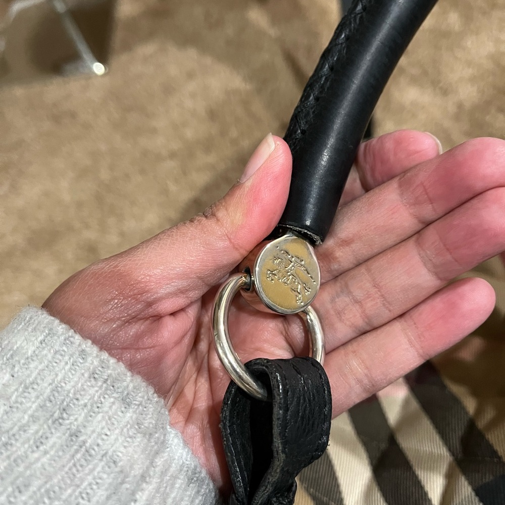 BURBERRY CANVAS HOBO - Picture 8 of 15
